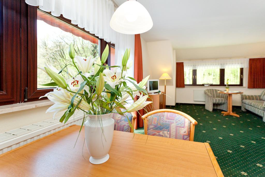 Restaurant & Hotel Baumhaus Hagen Sassnitz Quarto foto